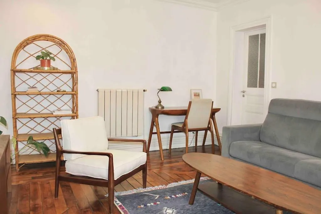 Apartment Appartement Au Calme A Montmartre 40M2 Paris France